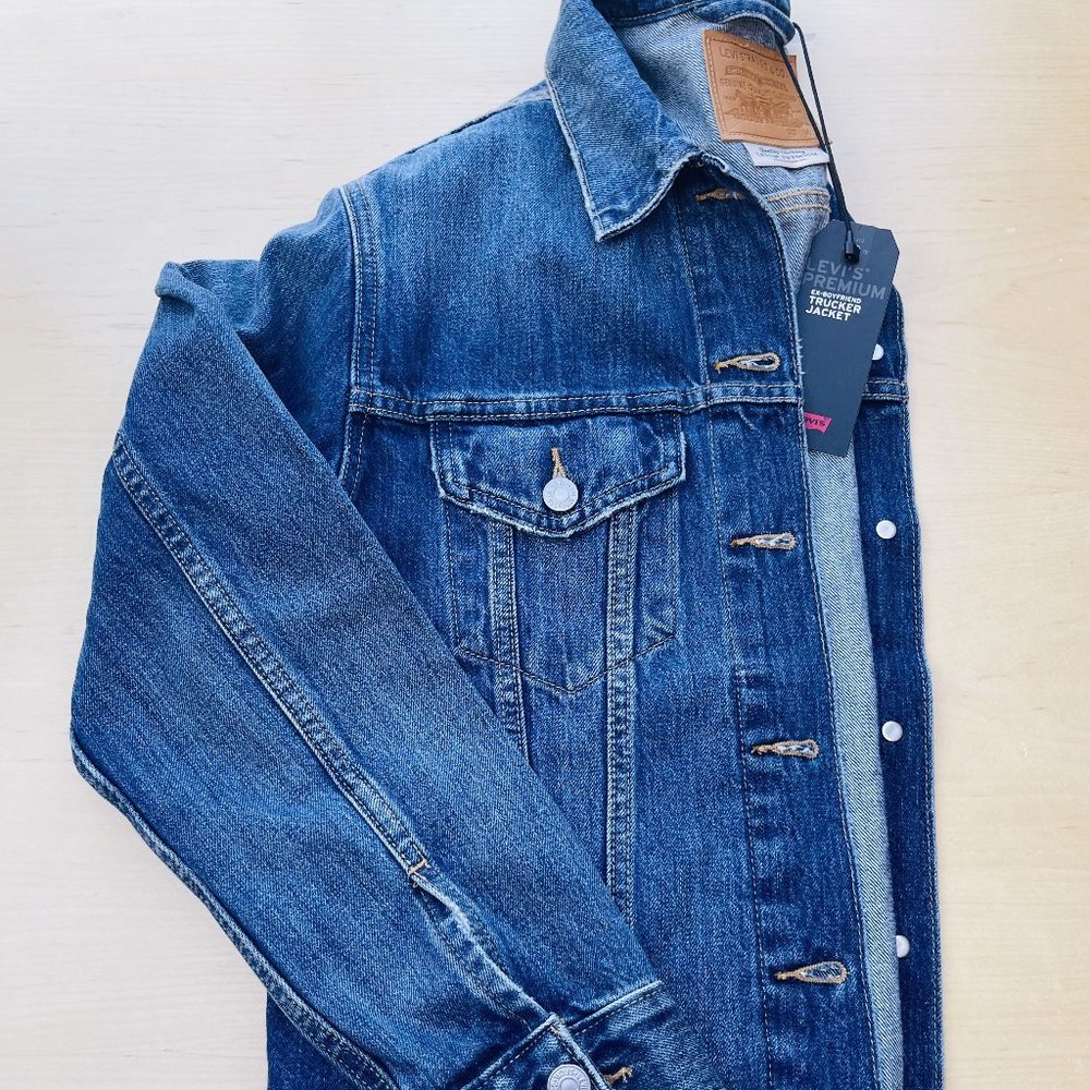 Levi's® Premium EX-BOYFRIEND TRUCKER JACKET